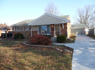 1040 Chippewa St, Mount Clemens, MI 48043