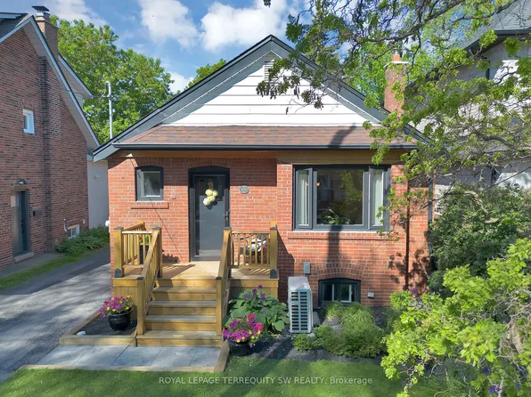 100 Harding Blvd, Toronto, ON M1N 3E2