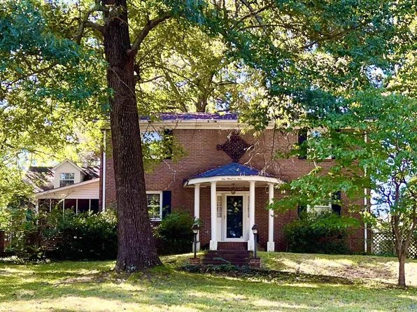 109 Shady Hill Dr, Benton, KY 42025