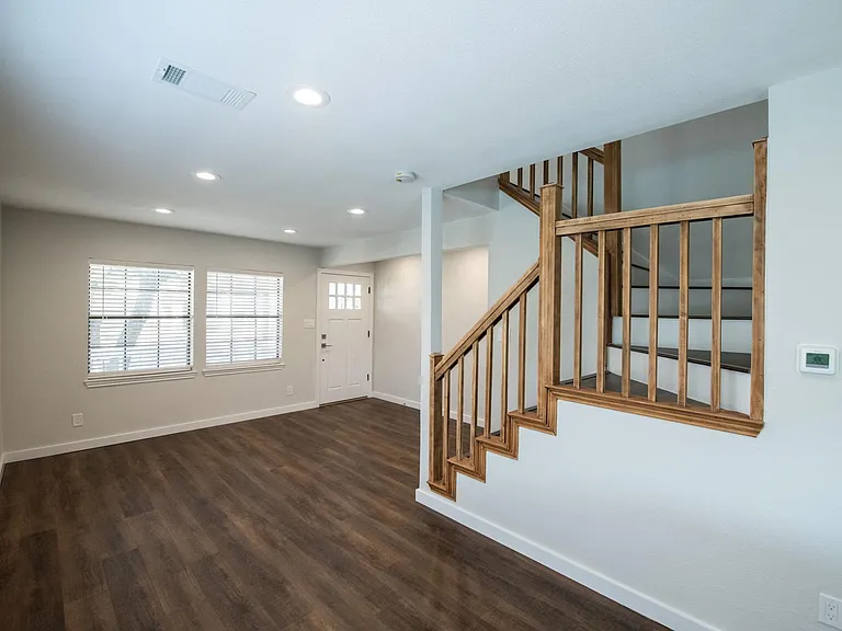 821 Pavillion St #103 — Photo 4