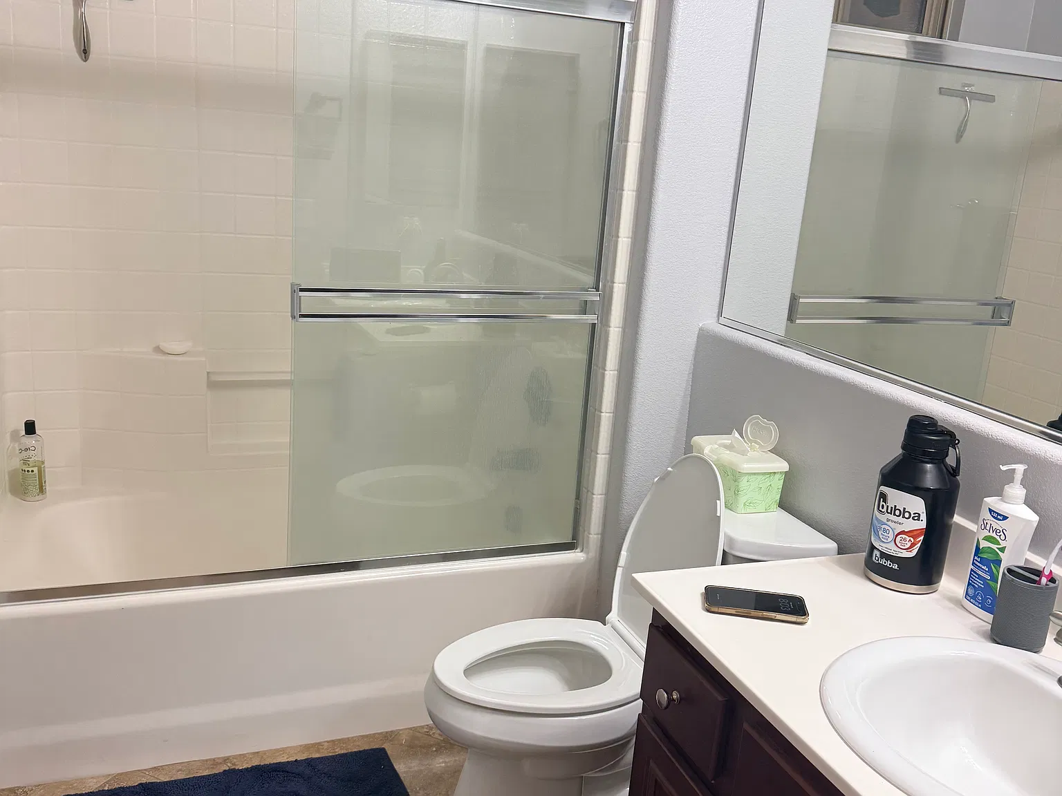3 bed, 2.5 bath, 2144 sqft, $1,300 — Photo 3