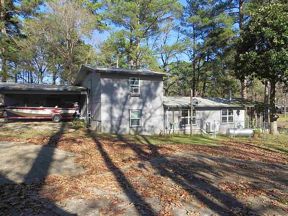 2nd image of 150 Emerald Dr