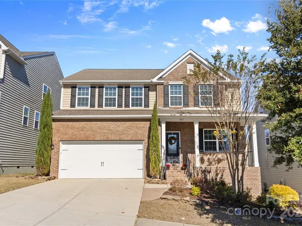 1467 Tomkins Knob Dr, Fort Mill, SC 29715