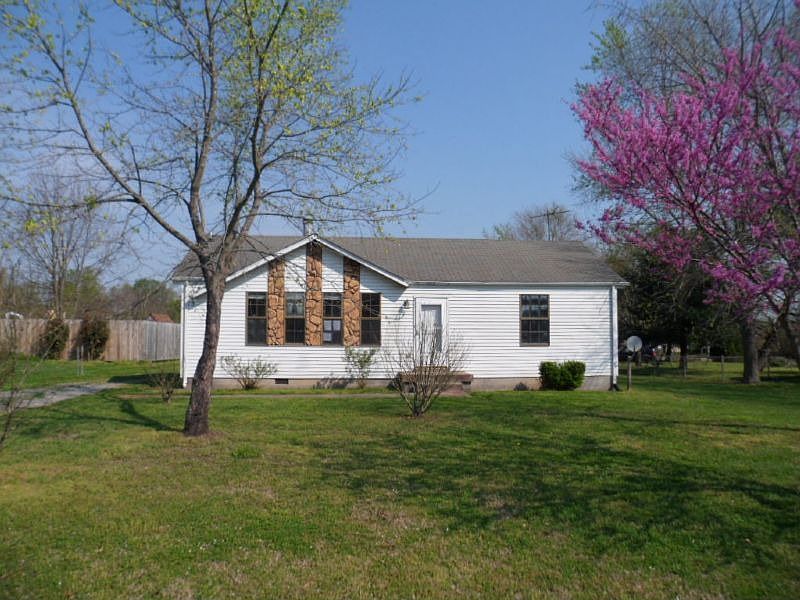 1st image of 503 Cloverland Ct