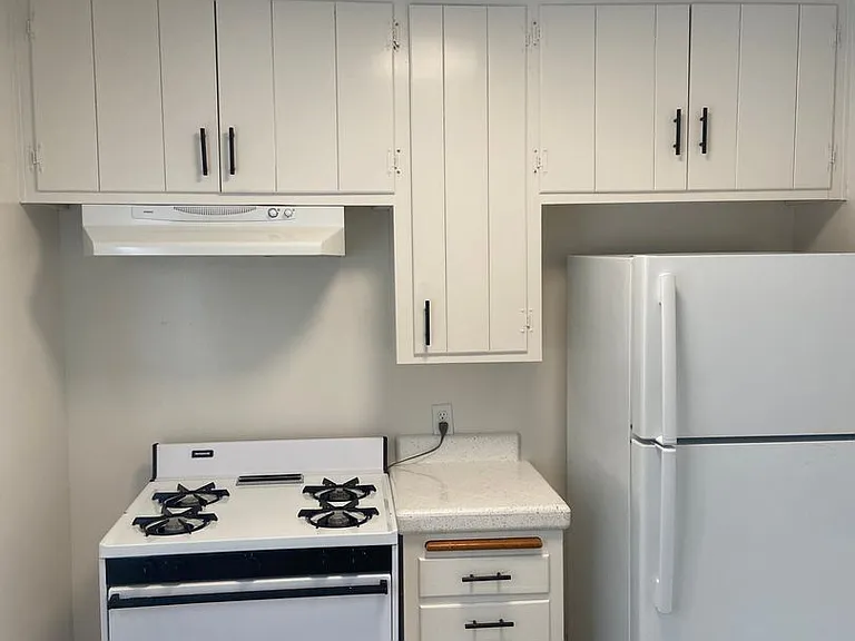 Antone Apartments — Photo 97