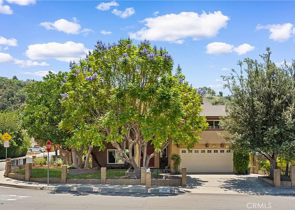1606 Silver Rain Dr