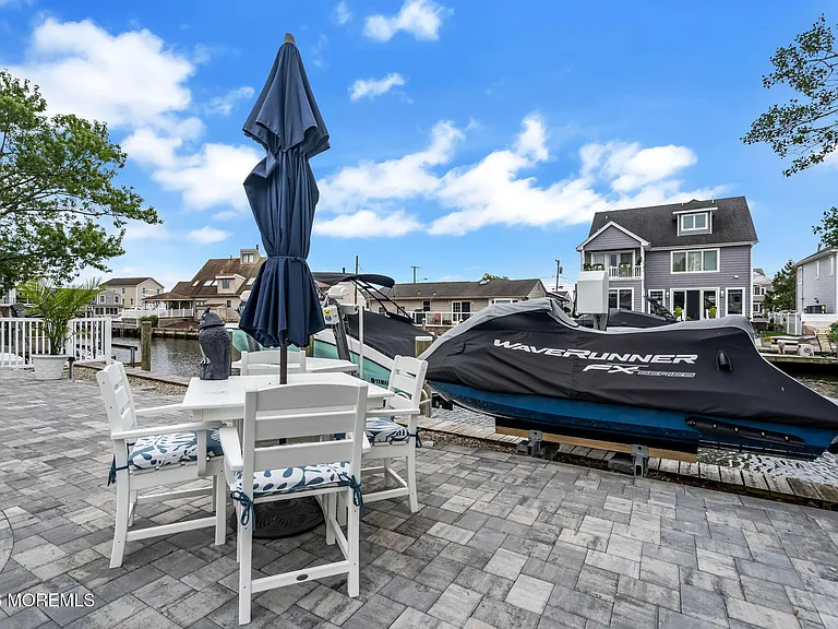 39 Green Island Rd — Photo 44