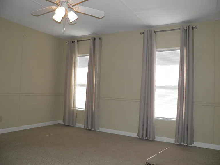 810 Gibson Rd — Photo 17