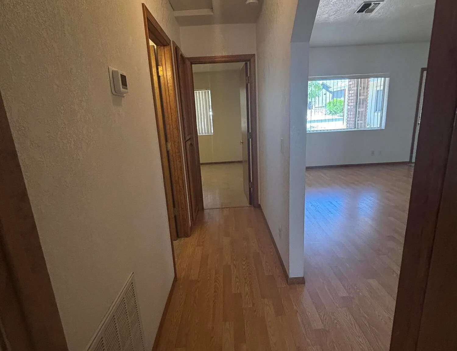 3 bed, 2.0 bath, 1464 sqft, $1,895 — Photo 4