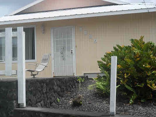 3rd image of 790 Kaumana Dr Bldg A