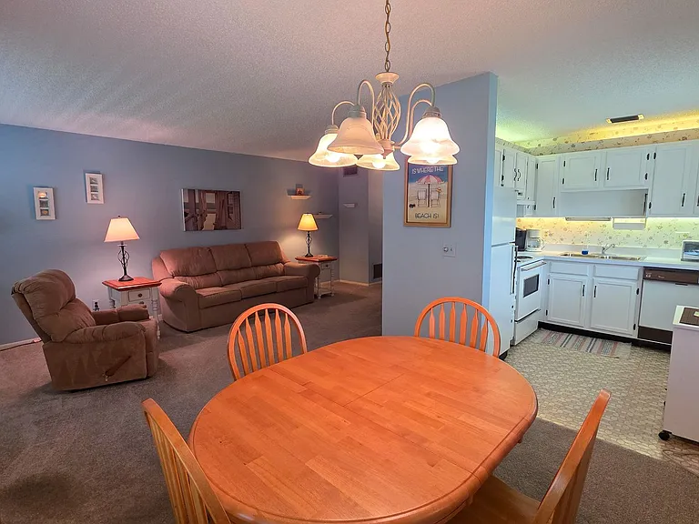 60 Woodland Dr #205 — Photo 13