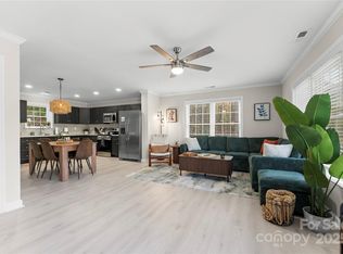 60 Leisure Ln, Maggie Valley, NC 28751