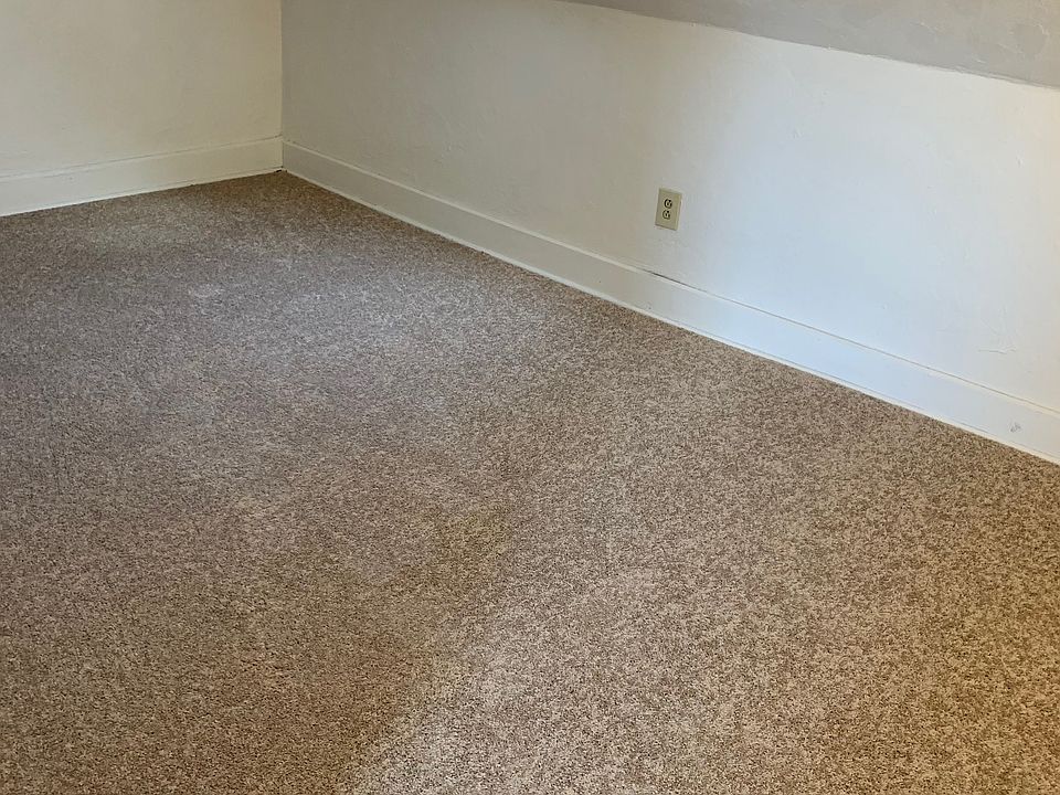 Rear bedroom, top floor, has its own heat/ac unit.