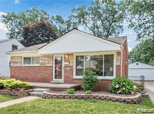 8511 Yale St, Oak Park, MI 48237