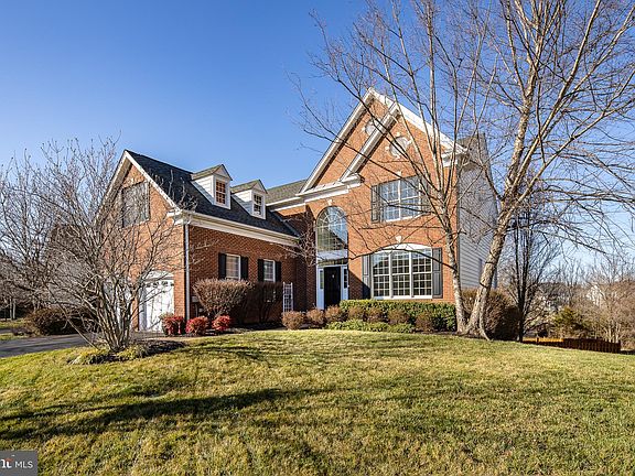 3rd image of 15042 Gaines Mill Cir