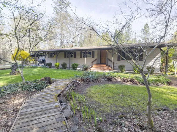 5600 Demaray Dr, Grants Pass, OR 97527