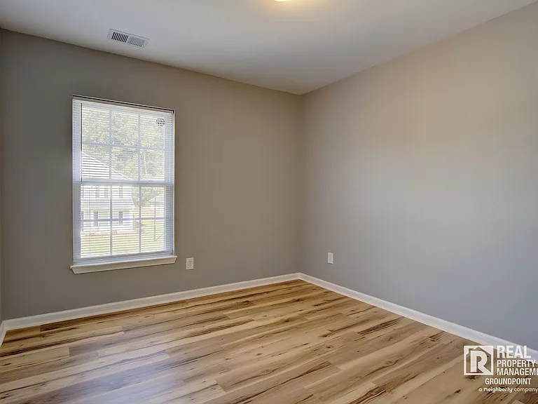 308 Briarbend Rd — Photo 14