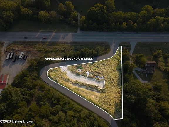 3rd image of 162 Hollow Hills Rd