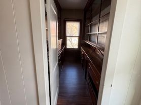 967 Robeson St, Fall River, MA