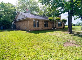 2100 Albert Broadfoot St, Bonham, TX 75418
