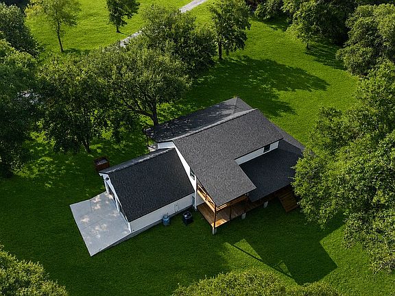 5th image of 148 Cook Dr