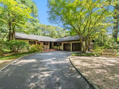 7 Chatham Place, Dix Hills, NY, 11746