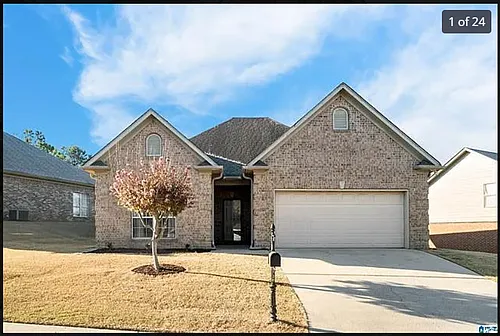 2931 Summit Dr Photo 1