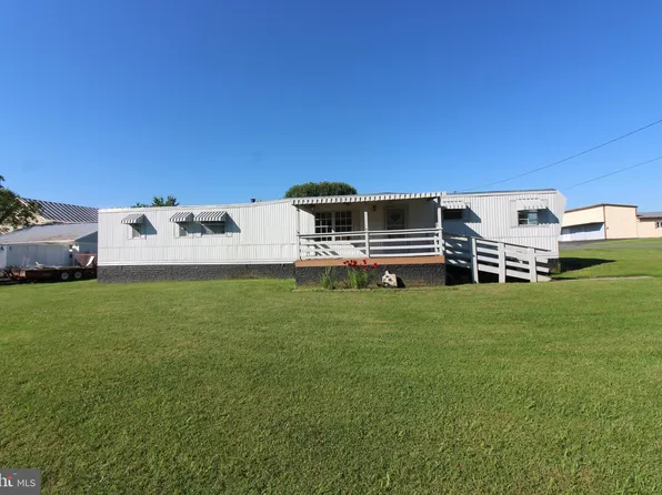 133 Stonewall St, New Market, VA 22844