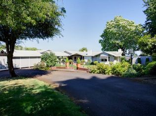 1647 SW Englewood Dr, Lake Oswego, OR 97034