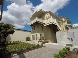 2707 SE Long St APT 2, Portland, OR