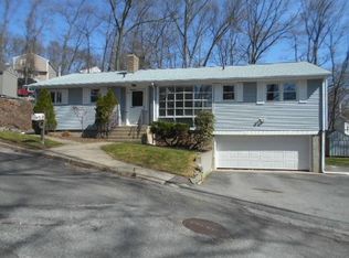 19 Williams St, Lincoln, RI 02865