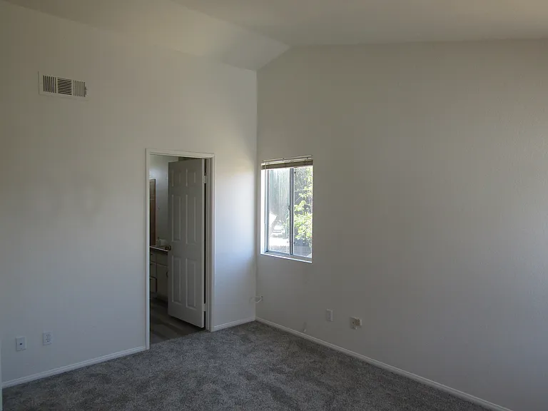 1333 Sherry Pl — Photo 17