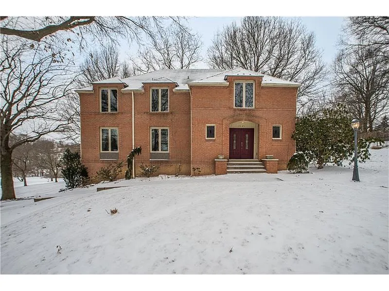1521 Scenery Ridge Dr photo 1