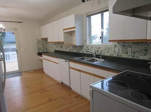 109 Delage Cres #1A — Photo 5