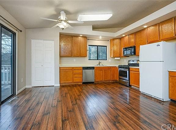 3rd image of 16427 Sweetwater Ct