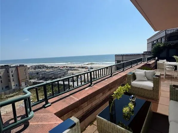 136 Beach 117th St Penthouse 7F, Rockaway Park, NY 11694