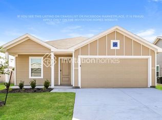 7136 Landings Edge Rd, Fort Worth, TX 76179