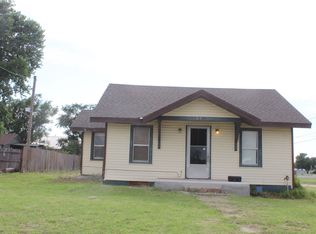 111 N Miller St, Vici, OK 73859