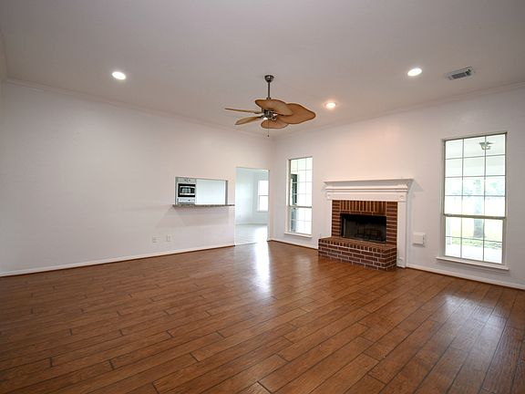 2nd image of 14210 Cally Cir