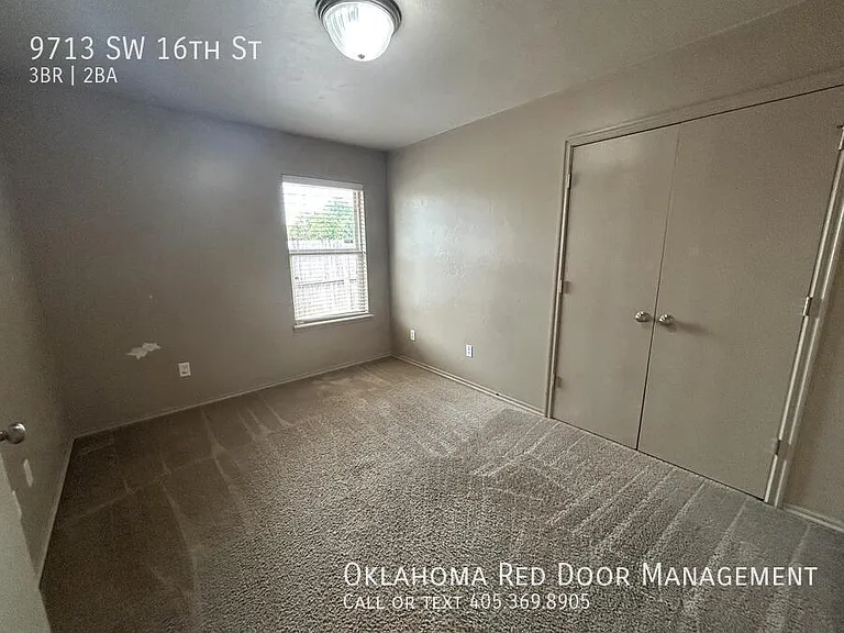 9713 SW 16th St — Photo 2