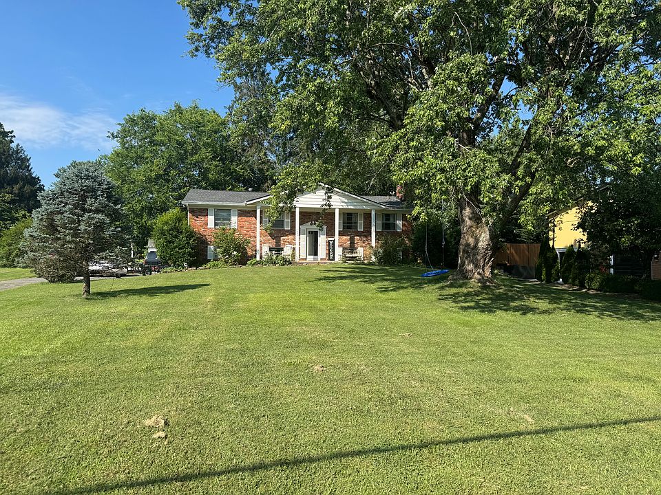 1st image of 8820 Farmington Dr
