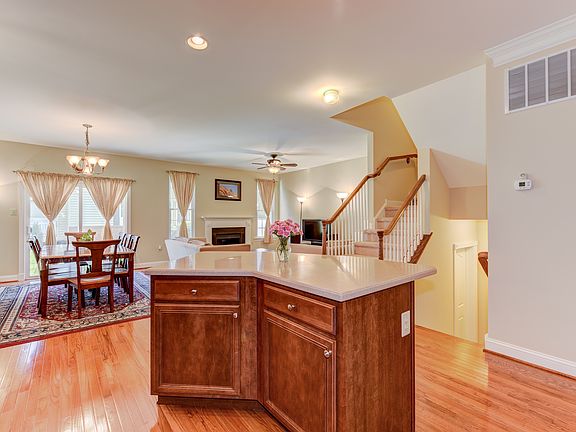 4th image of 117 Old Allentown Rd