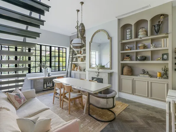 457 West 22nd Street image 4 of 45