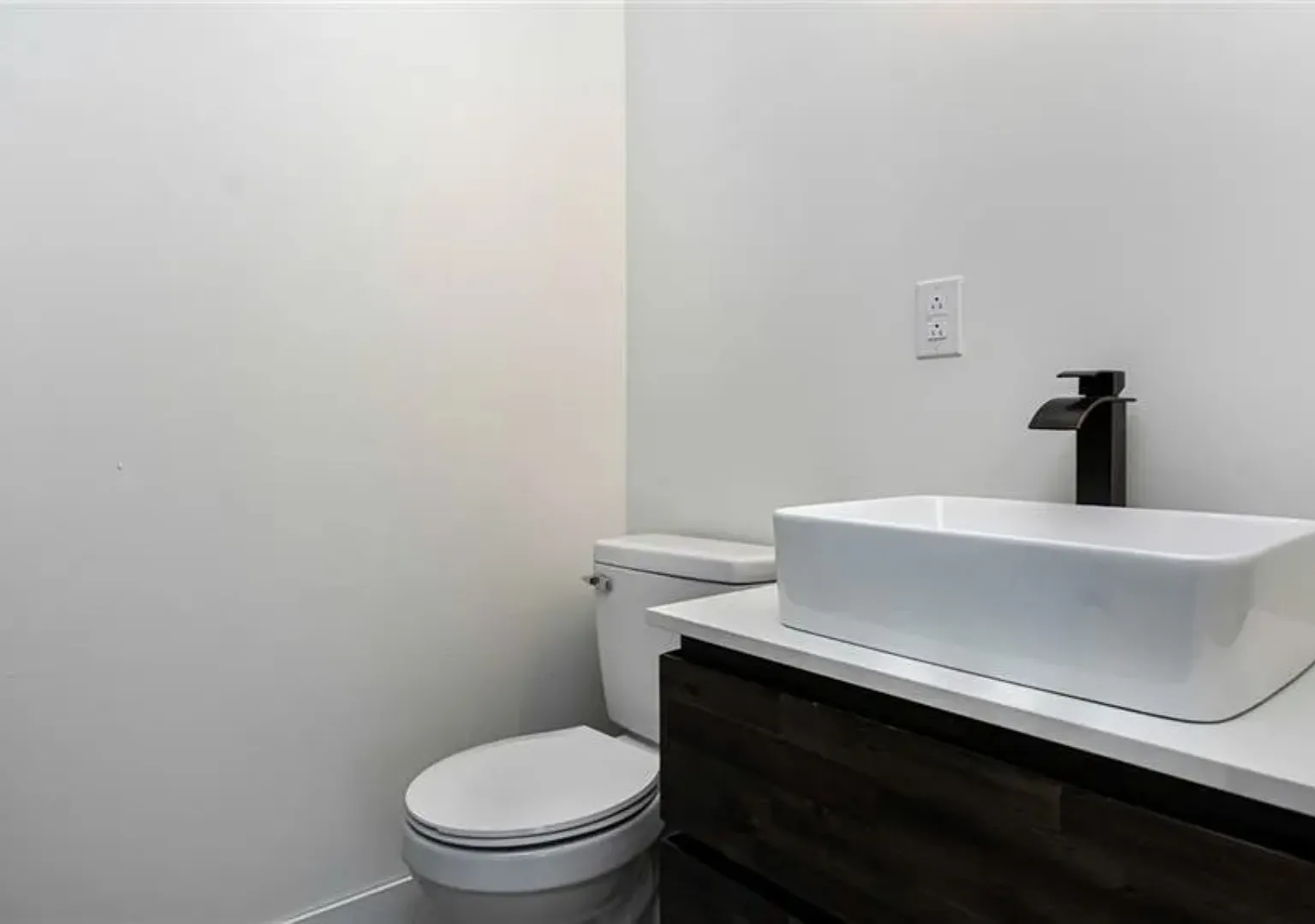 3 bed, 1784 sqft, $2,200 — Photo 1