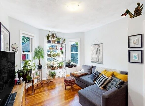 11 Partridge Ave. #1 Somerville Shared Unit Photo 3