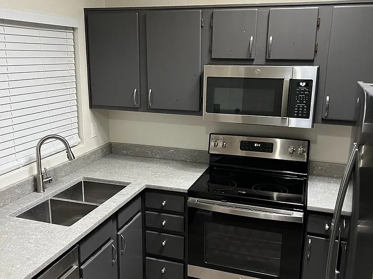 7801 N 44th Dr #1133 — Photo 9