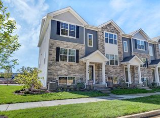 1380 Foxglove Dr, Bartlett, IL 60103