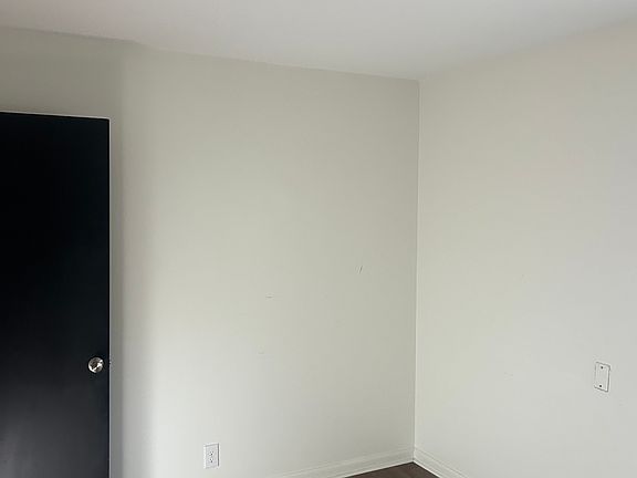 5th image of 3310 Easton Ave #A