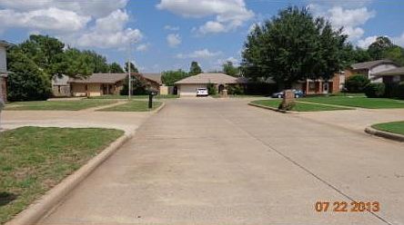 2nd image of 1205 SW 93rd St