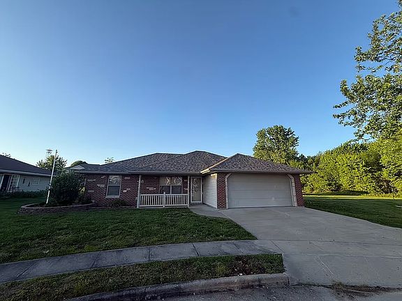 2nd image of 160 Rief Ct